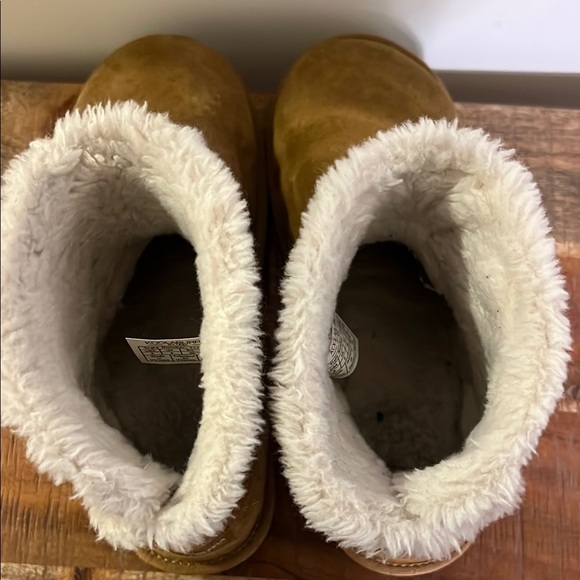 Koolaburra by UGG Chesnut Suede Short Boots, Women’s Size 8 - Picture 8 of 9